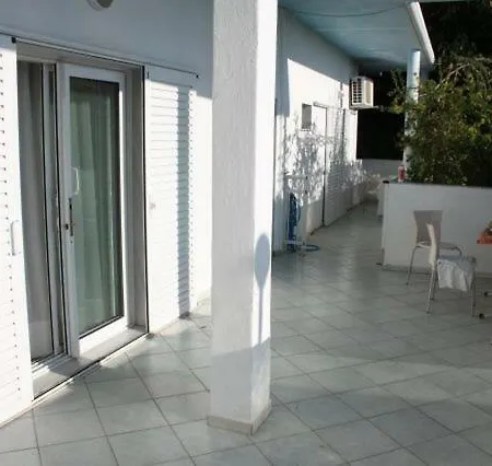 Hotel de apartamente Dimitris *